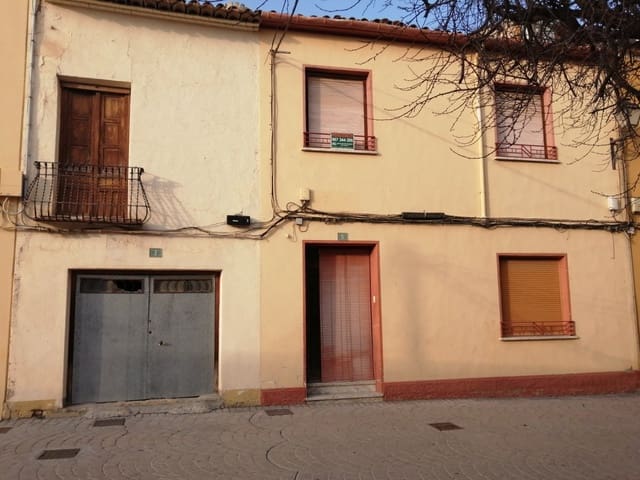3 sovrum Hus till salu i Almansa med garage - 85 000 € (Ref: 8886591)