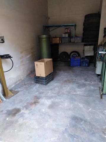 Garage à vendre à Almansa - 13 000 € (Ref: 8886603)