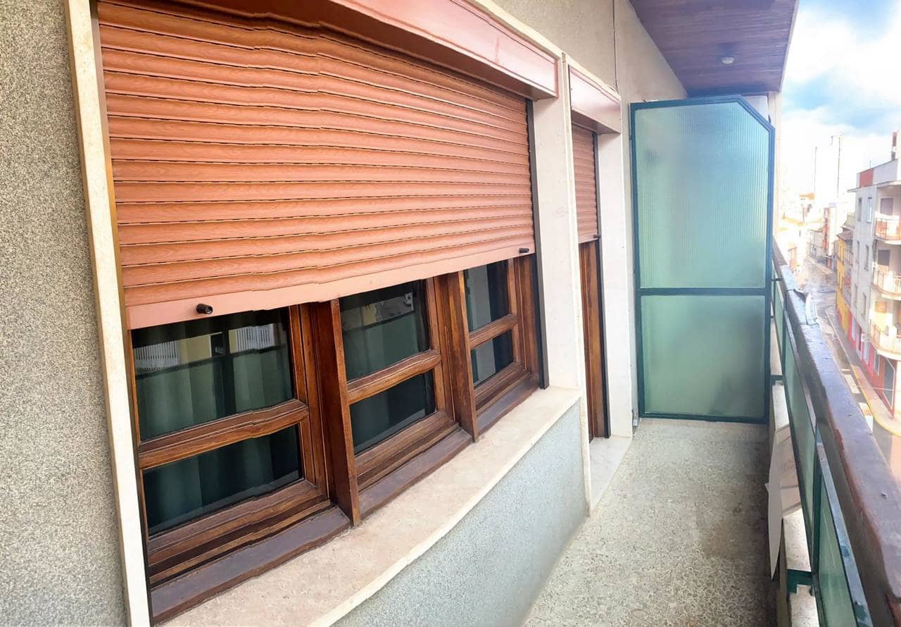 3 soveværelse Lejlighed til salg i Almansa med garage - € 69.000 (Ref: 8886604)