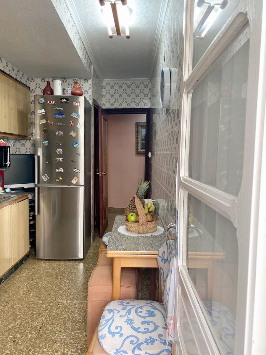 3 soveværelse Lejlighed til salg i Almansa med garage - € 69.000 (Ref: 8886604)