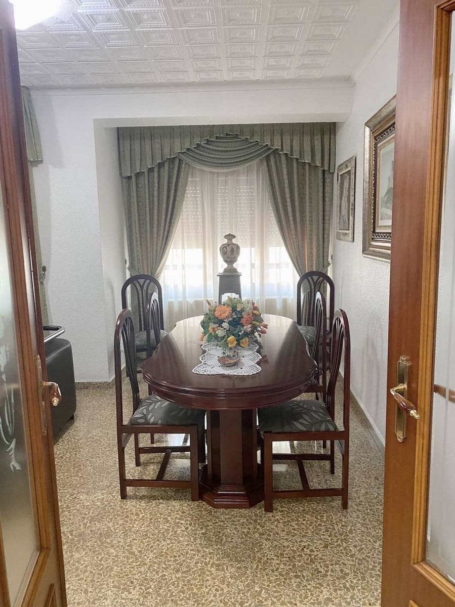 3 soveværelse Lejlighed til salg i Almansa med garage - € 69.000 (Ref: 8886604)