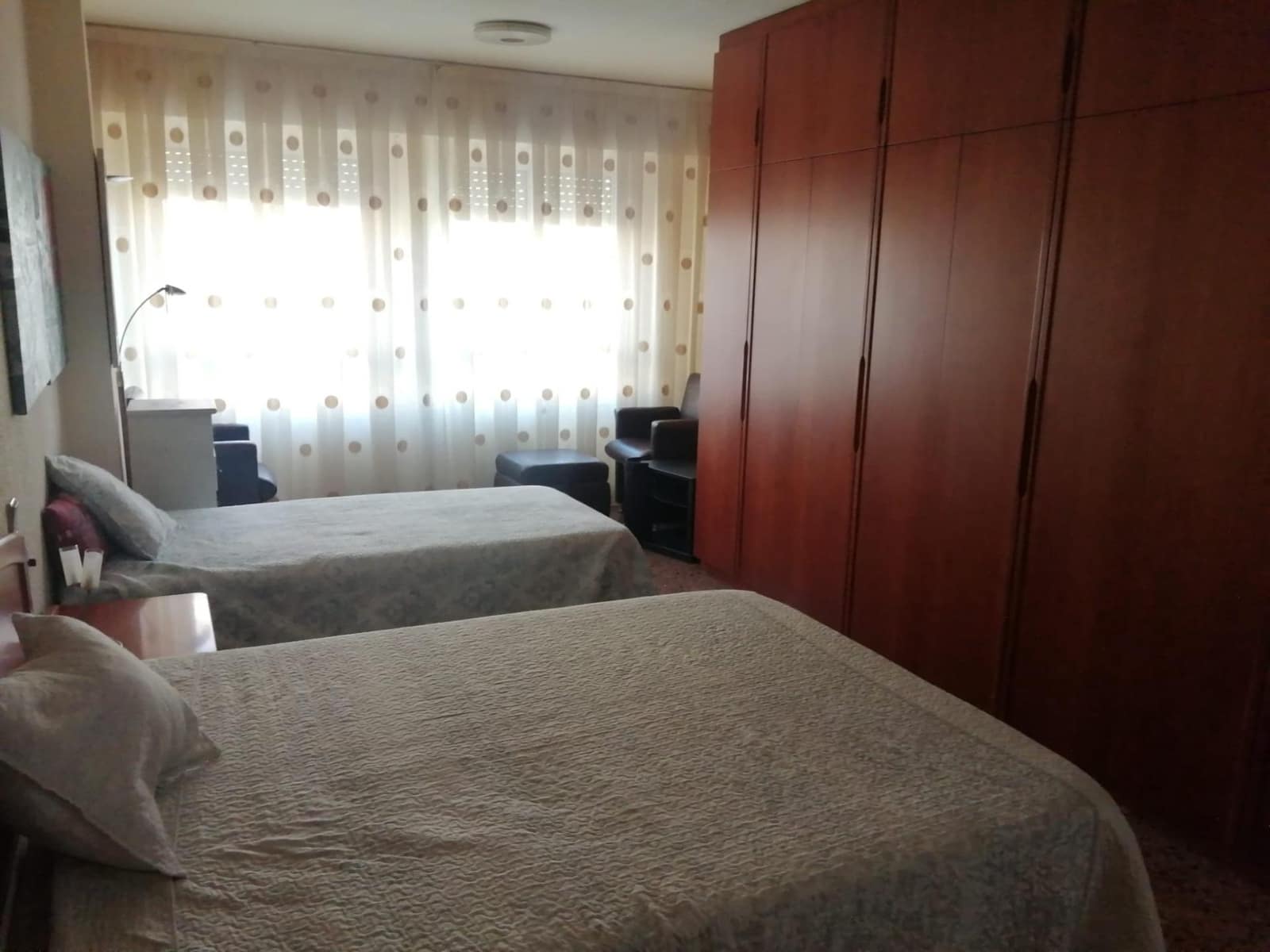 5 bedroom Flat for sale in Almansa with garage - € 160,000 (Ref: 8886614)