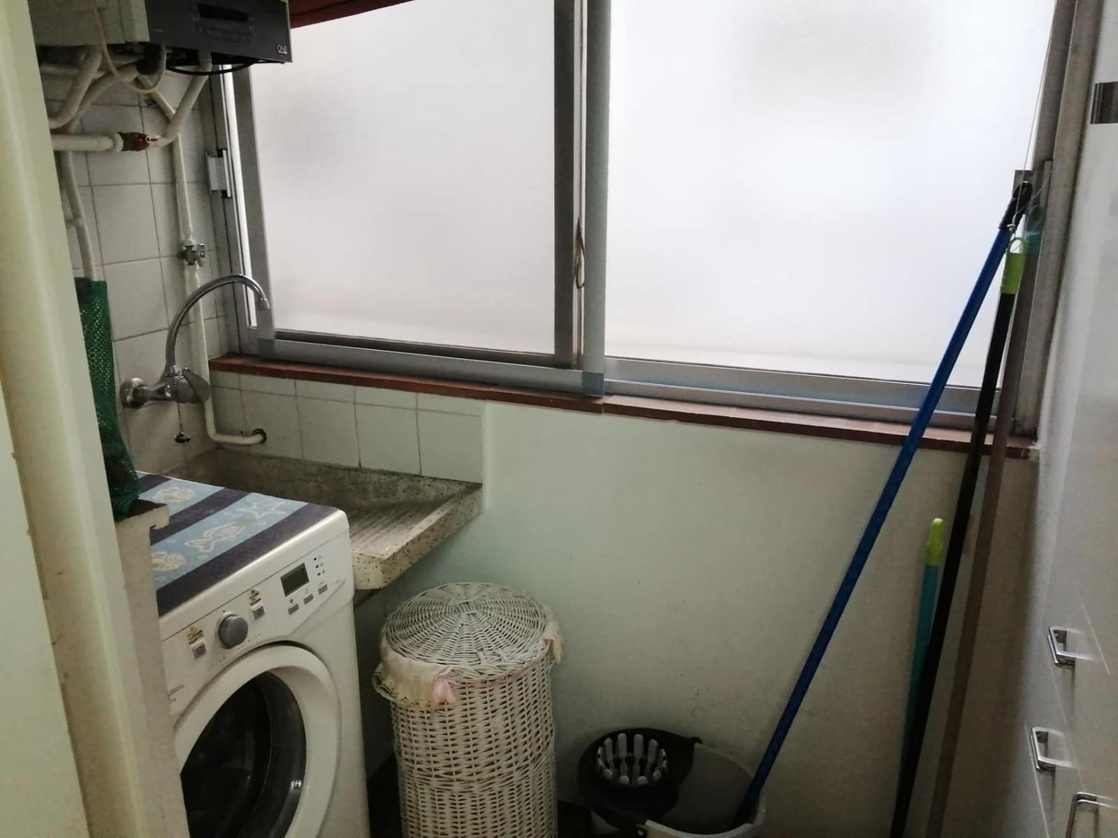 5 bedroom Flat for sale in Almansa with garage - € 160,000 (Ref: 8886614)