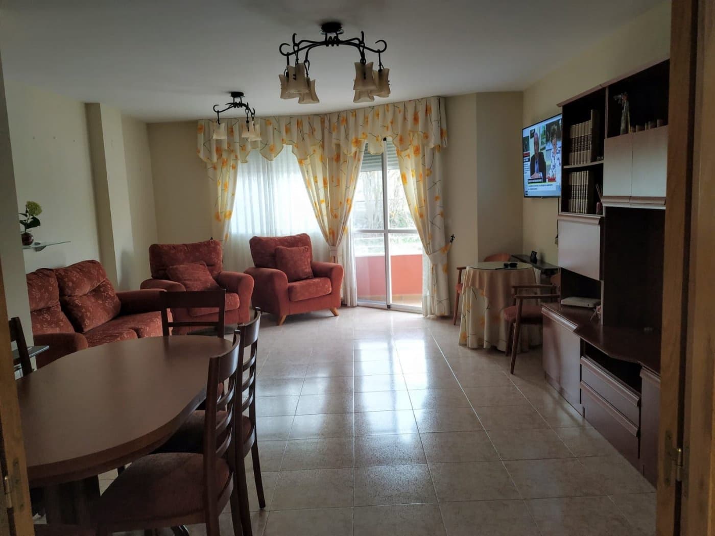 3 bedroom Flat for sale in Almansa with garage - € 119,000 (Ref: 8886616)