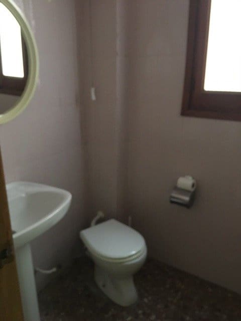 Kontor til salg i Almansa - € 90.000 (Ref: 8886635)