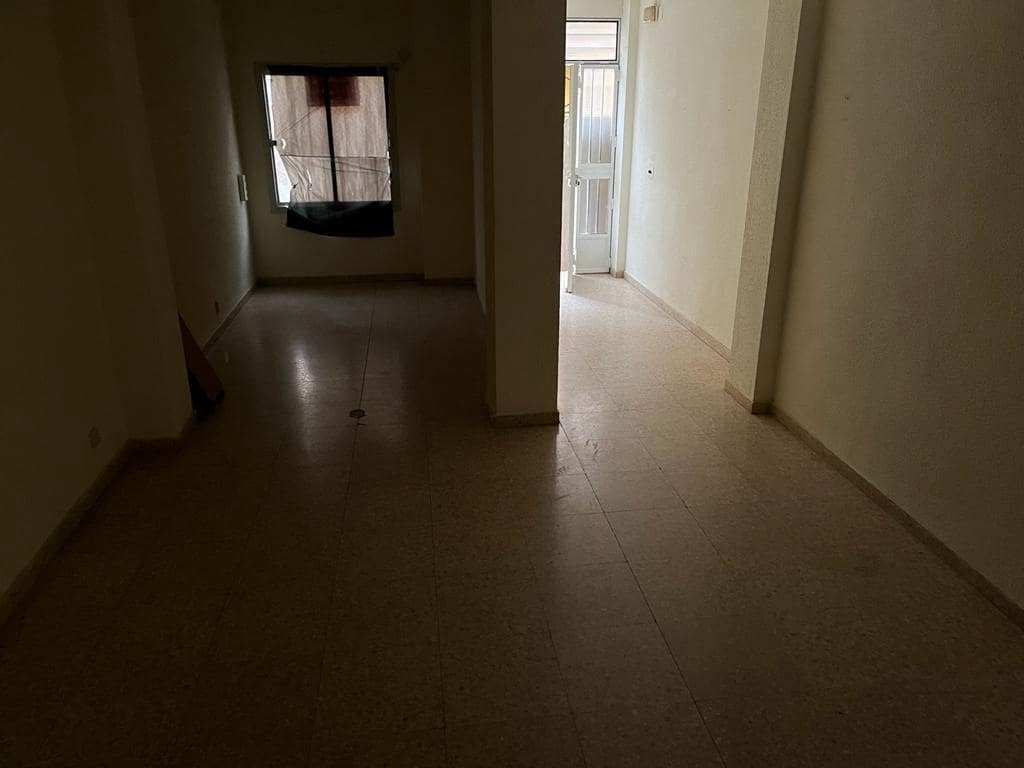 2 soveværelse Lejlighed til salg i Almansa - € 50.000 (Ref: 8886658)