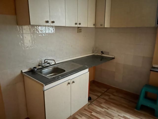 2 makuuhuone Asunto myytävänä paikassa Almansa - 50 000 € (Ref: 8886658)