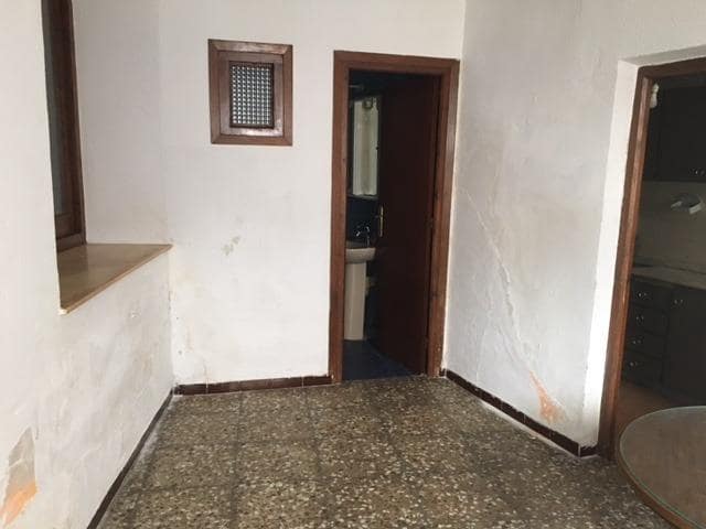 4 quarto Apartamento para venda em Almansa - 38 000 € (Ref: 8886669)