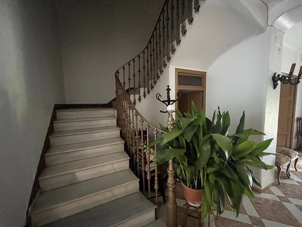 8 chambre Maison de Ville à vendre à Almansa avec garage - 195 000 € (Ref: 8886671)