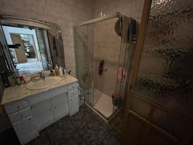 8 chambre Maison de Ville à vendre à Almansa avec garage - 195 000 € (Ref: 8886671)