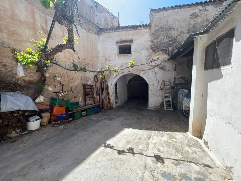 8 chambre Maison de Ville à vendre à Almansa avec garage - 195 000 € (Ref: 8886671)