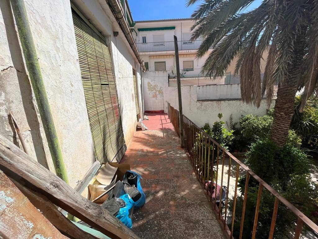 8 chambre Maison de Ville à vendre à Almansa avec garage - 195 000 € (Ref: 8886671)