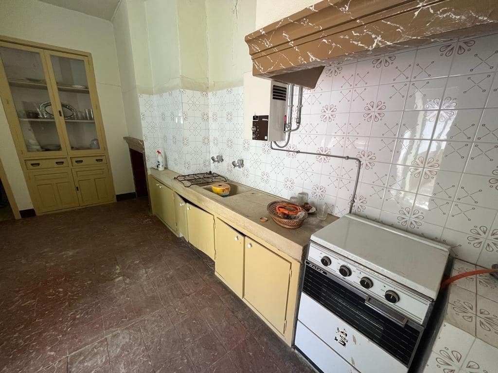 8 chambre Maison de Ville à vendre à Almansa avec garage - 195 000 € (Ref: 8886671)