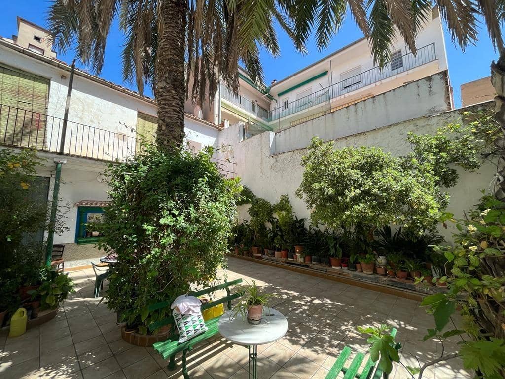 8 chambre Maison de Ville à vendre à Almansa avec garage - 195 000 € (Ref: 8886671)