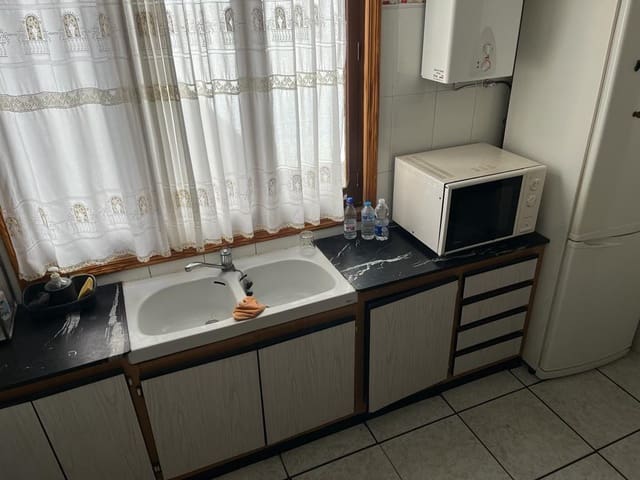 4 sovrum Hus till salu i Almansa med garage - 112 000 € (Ref: 8886672)