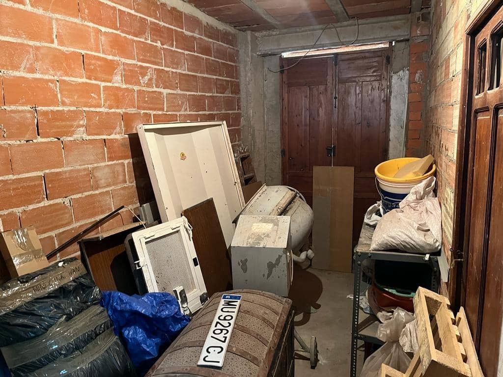 4 soveværelse Byhus til salg i Almansa med garage - € 112.000 (Ref: 8886672)