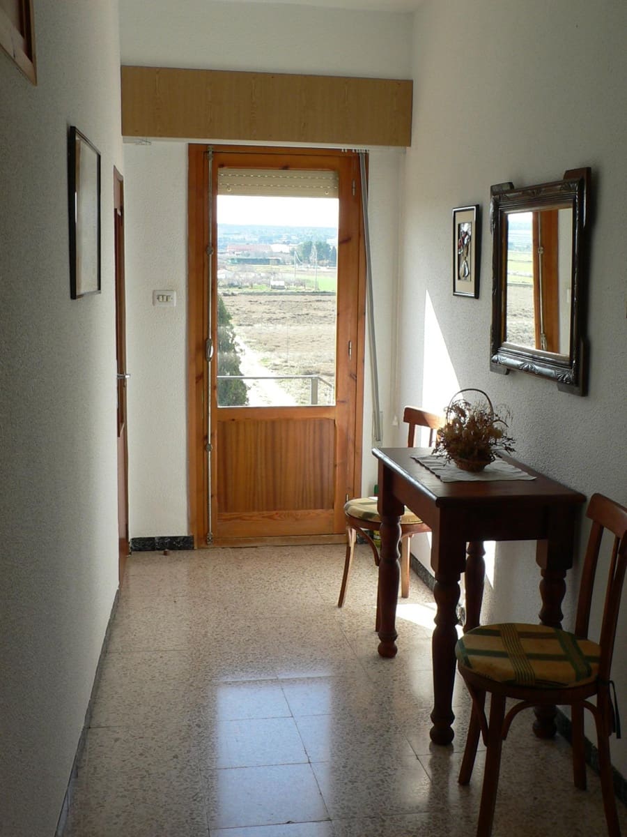 4 soveværelse Villa til salg i Almansa - € 350.000 (Ref: 8886673)