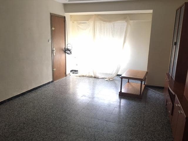 4 soveværelse Lejlighed til salg i Almansa - € 60.000 (Ref: 8886690)