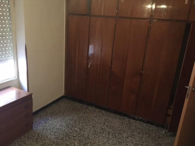 4 soveværelse Lejlighed til salg i Almansa - € 60.000 (Ref: 8886690)