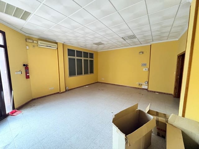 Commercieel te koop in Almansa - € 40.000 (Ref: 8886695)