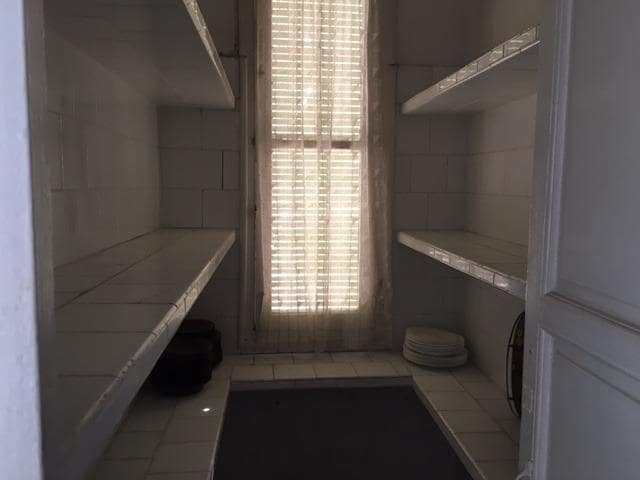 4 soveværelse Lejlighed til salg i Almansa - € 50.000 (Ref: 8886711)