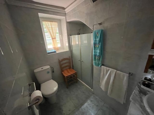 3 makuuhuone Asunto myytävänä paikassa Almansa - 35 000 € (Ref: 8886727)