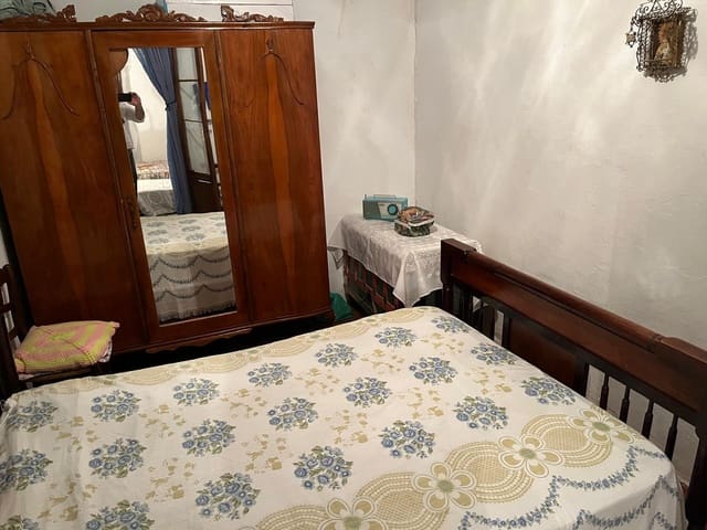 3 makuuhuone Asunto myytävänä paikassa Almansa - 35 000 € (Ref: 8886727)