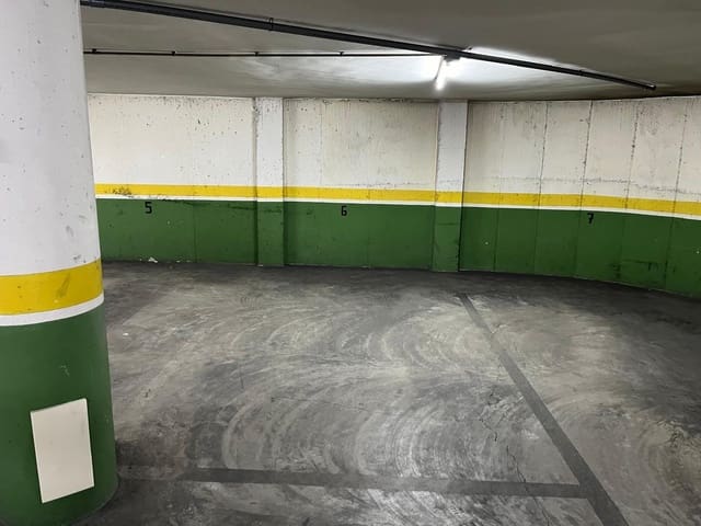 Garage til salg i Almansa - € 9.500 (Ref: 8886730)