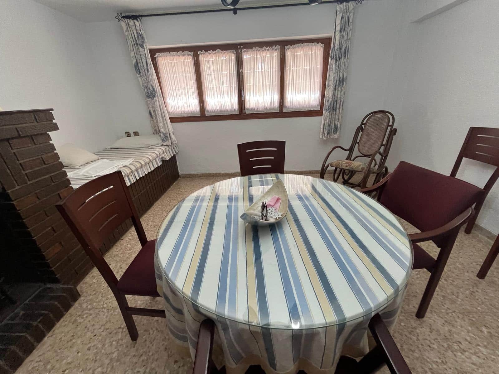 5 soveværelse Villa til salg i Almansa med swimmingpool - € 350.000 (Ref: 8886734)