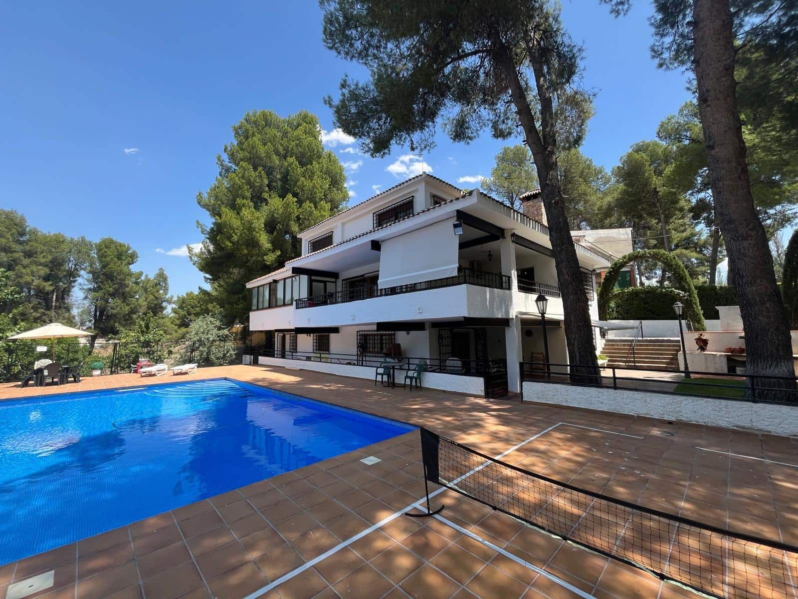 5 soveværelse Villa til salg i Almansa med swimmingpool - € 350.000 (Ref: 8886734)