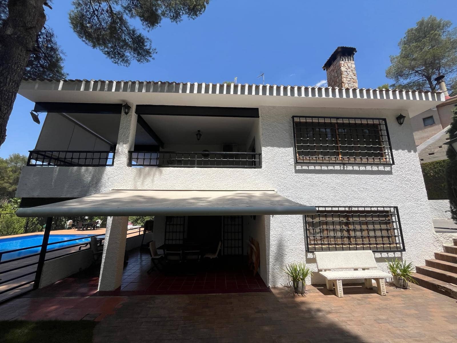 5 soveværelse Villa til salg i Almansa med swimmingpool - € 350.000 (Ref: 8886734)