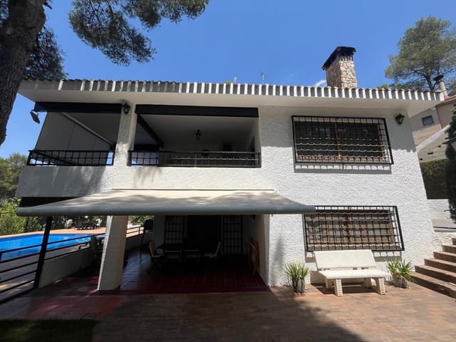 5 sovrum Villa till salu i Almansa med pool - 350 000 € (Ref: 8886734)