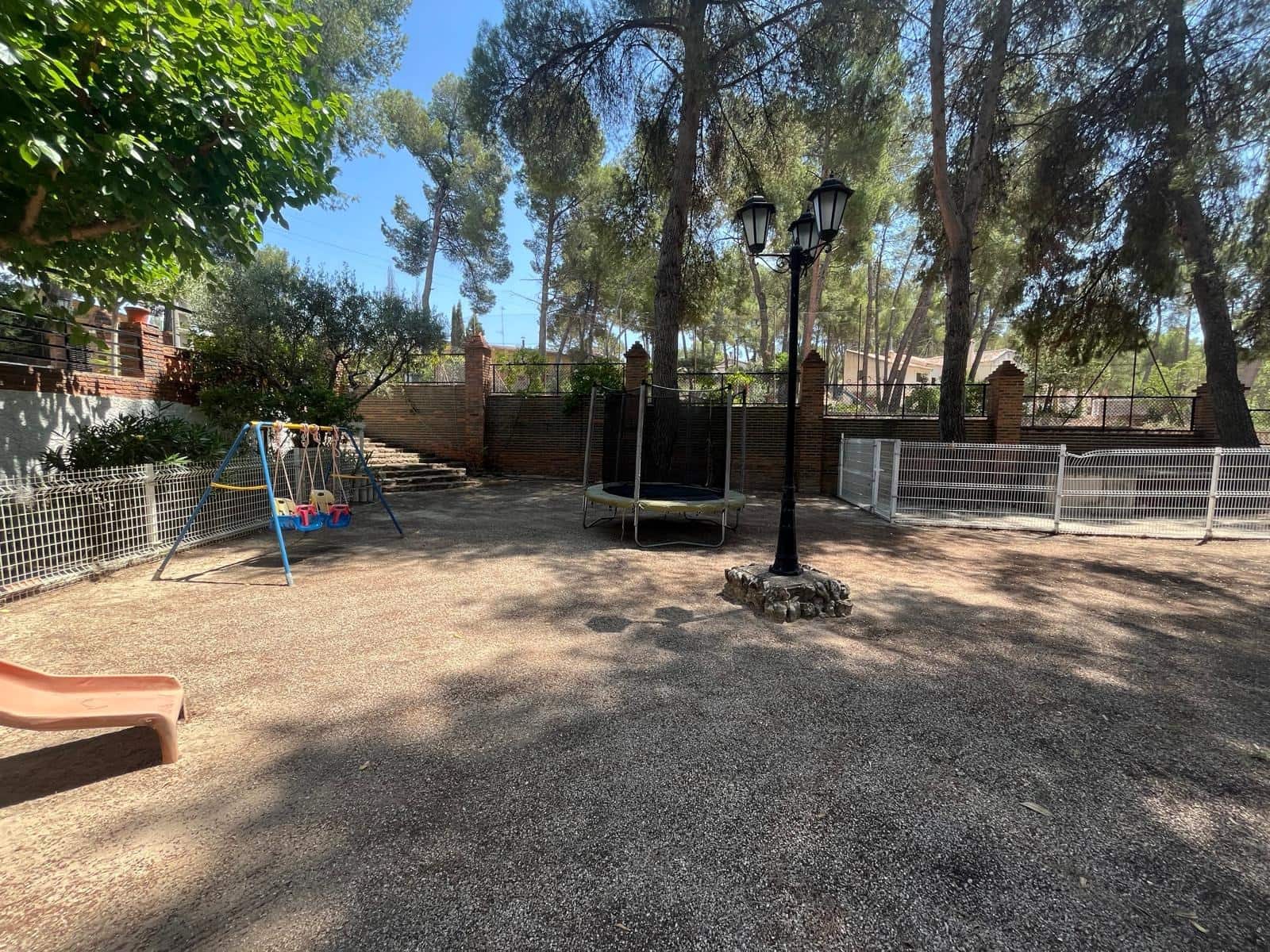 5 soveværelse Villa til salg i Almansa med swimmingpool - € 350.000 (Ref: 8886734)