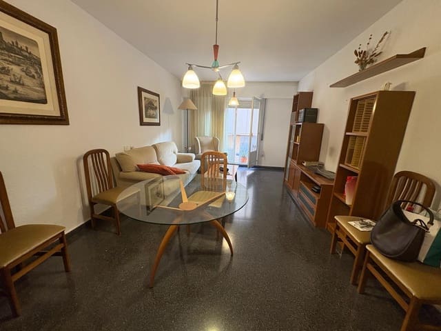 4 soveværelse Lejlighed til salg i Almansa med garage - € 89.000 (Ref: 8886735)