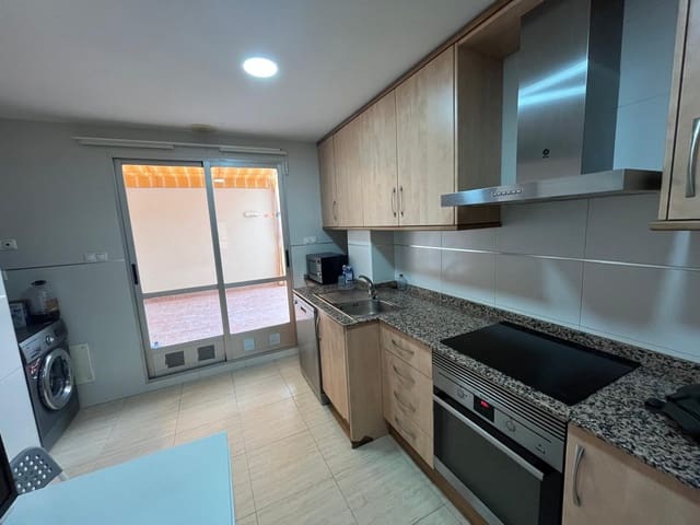 3 soveværelse Lejlighed til salg i Almansa - € 93.000 (Ref: 8886741)