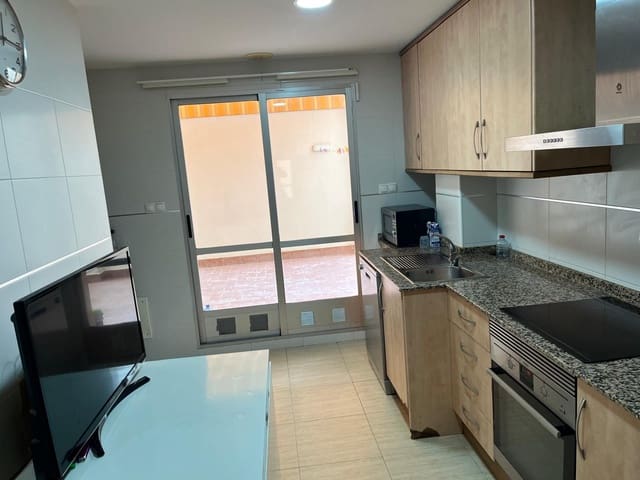 3 soveværelse Lejlighed til salg i Almansa - € 93.000 (Ref: 8886741)