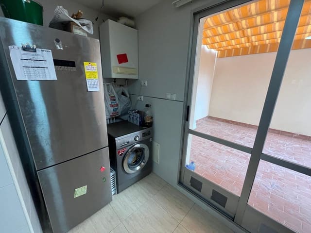 3 soveværelse Lejlighed til salg i Almansa - € 93.000 (Ref: 8886741)