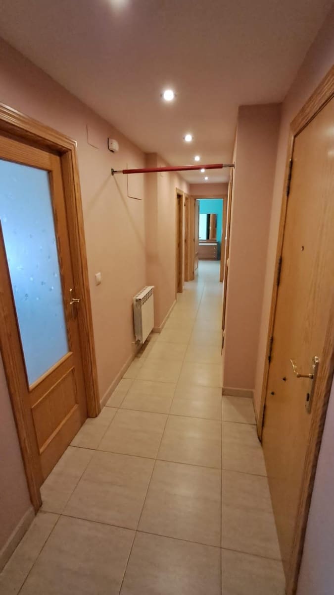 3 soveværelse Lejlighed til salg i Almansa - € 89.900 (Ref: 8886753)