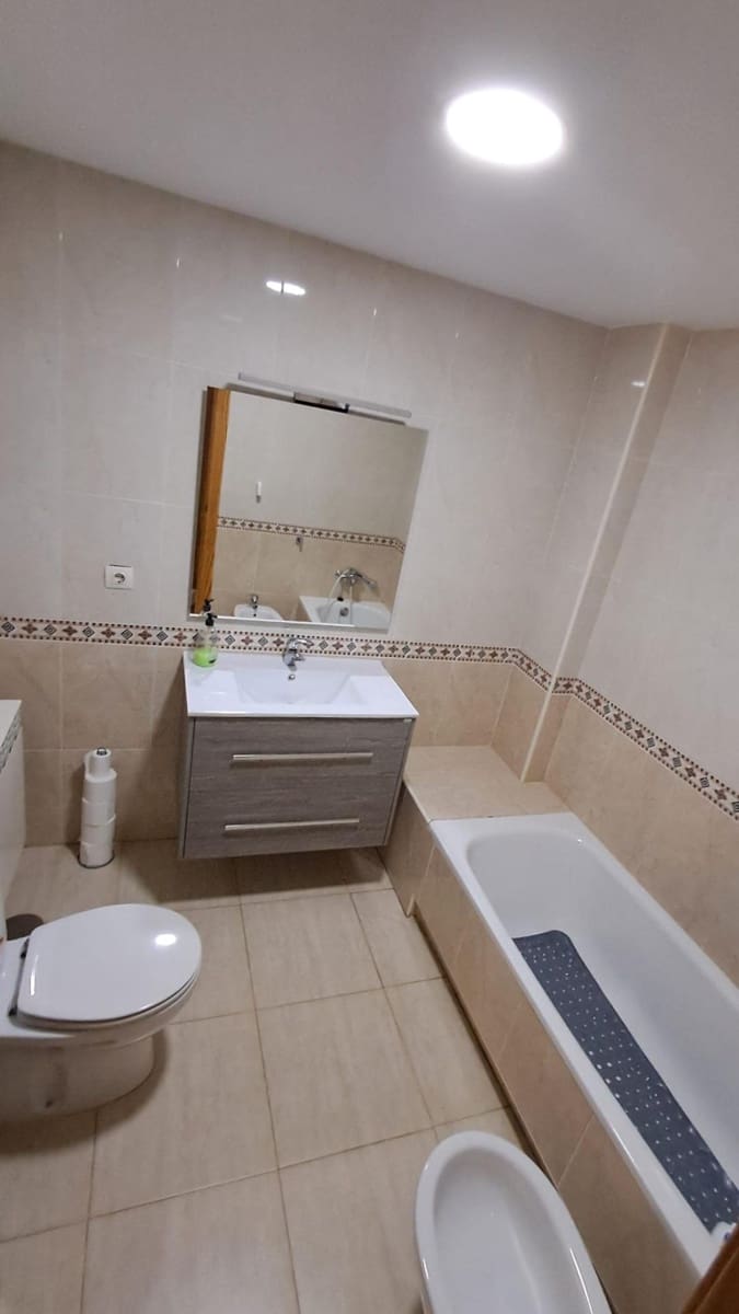 3 soveværelse Lejlighed til salg i Almansa - € 89.900 (Ref: 8886753)