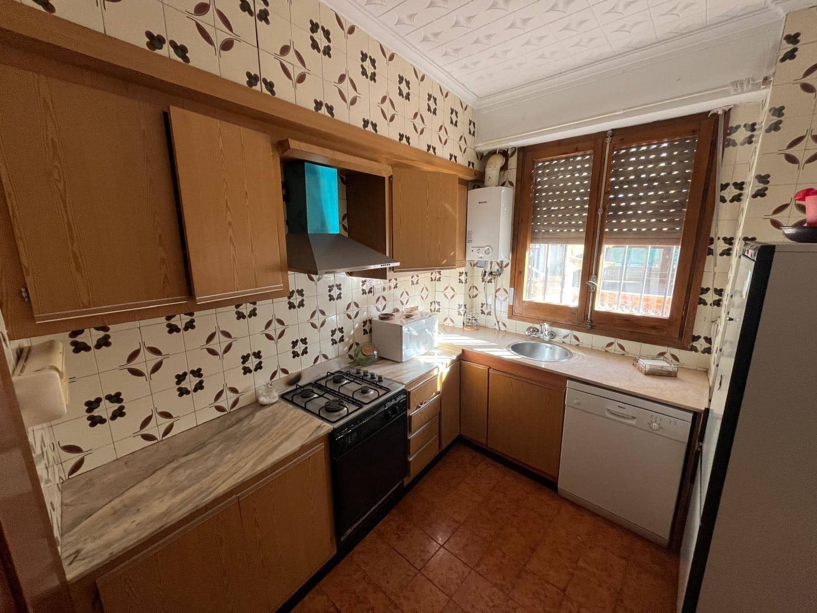 6 soveværelse Villa til salg i Almansa med swimmingpool - € 185.000 (Ref: 8886755)