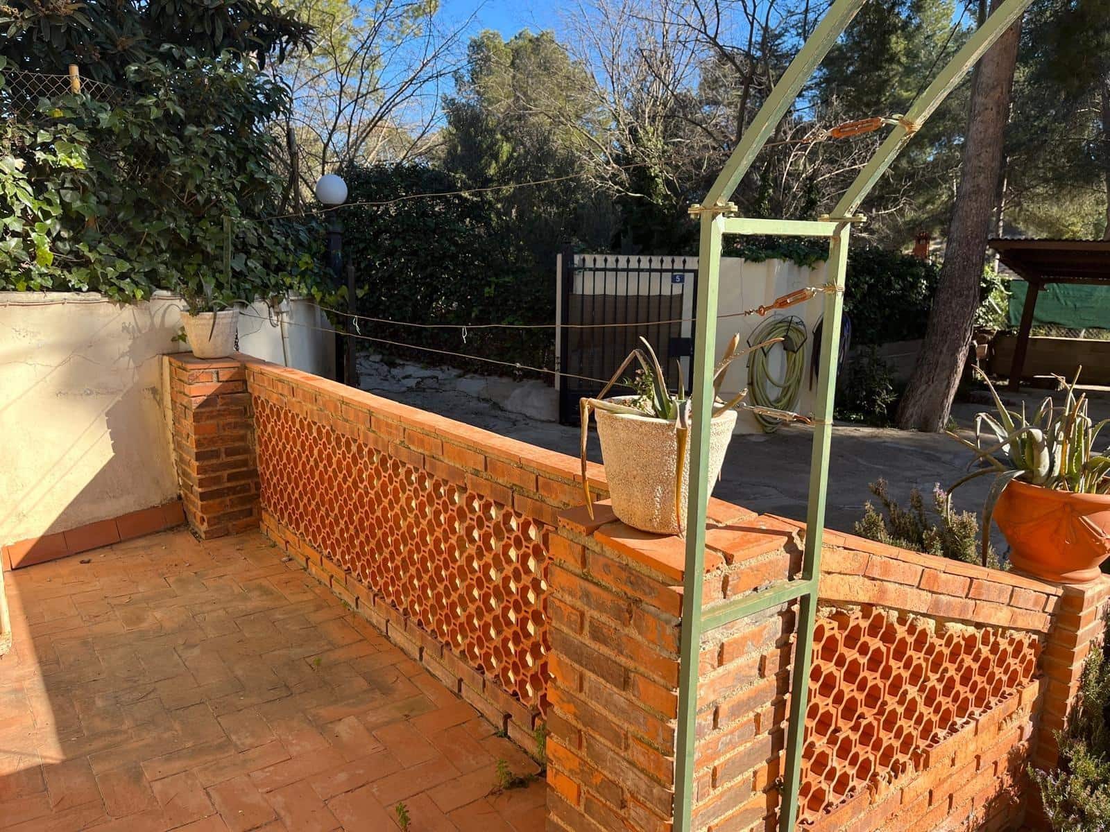 6 soveværelse Villa til salg i Almansa med swimmingpool - € 185.000 (Ref: 8886755)