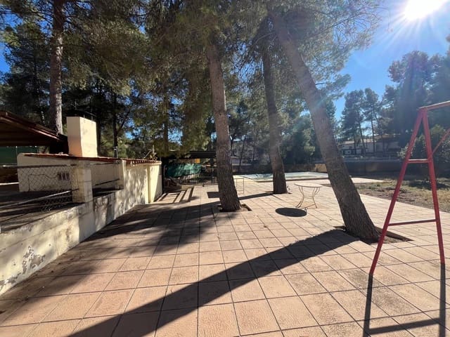 6 camera da letto Villa in vendita in Almansa con piscina - 185.000 € (Rif: 8886755)