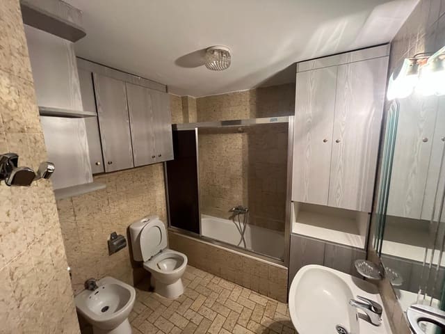 4 soveværelse Lejlighed til salg i Almansa - € 69.500 (Ref: 8886757)