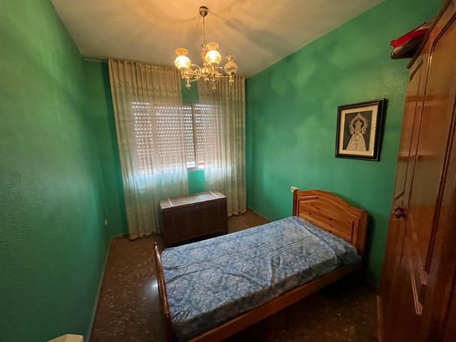 4 soveværelse Lejlighed til salg i Almansa - € 69.500 (Ref: 8886757)