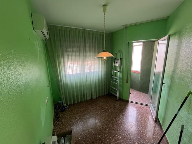 4 soveværelse Lejlighed til salg i Almansa - € 69.500 (Ref: 8886757)