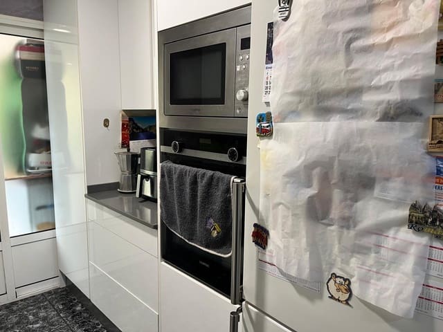 3 makuuhuone Asunto myytävänä paikassa Almansa - 139 000 € (Ref: 8886760)