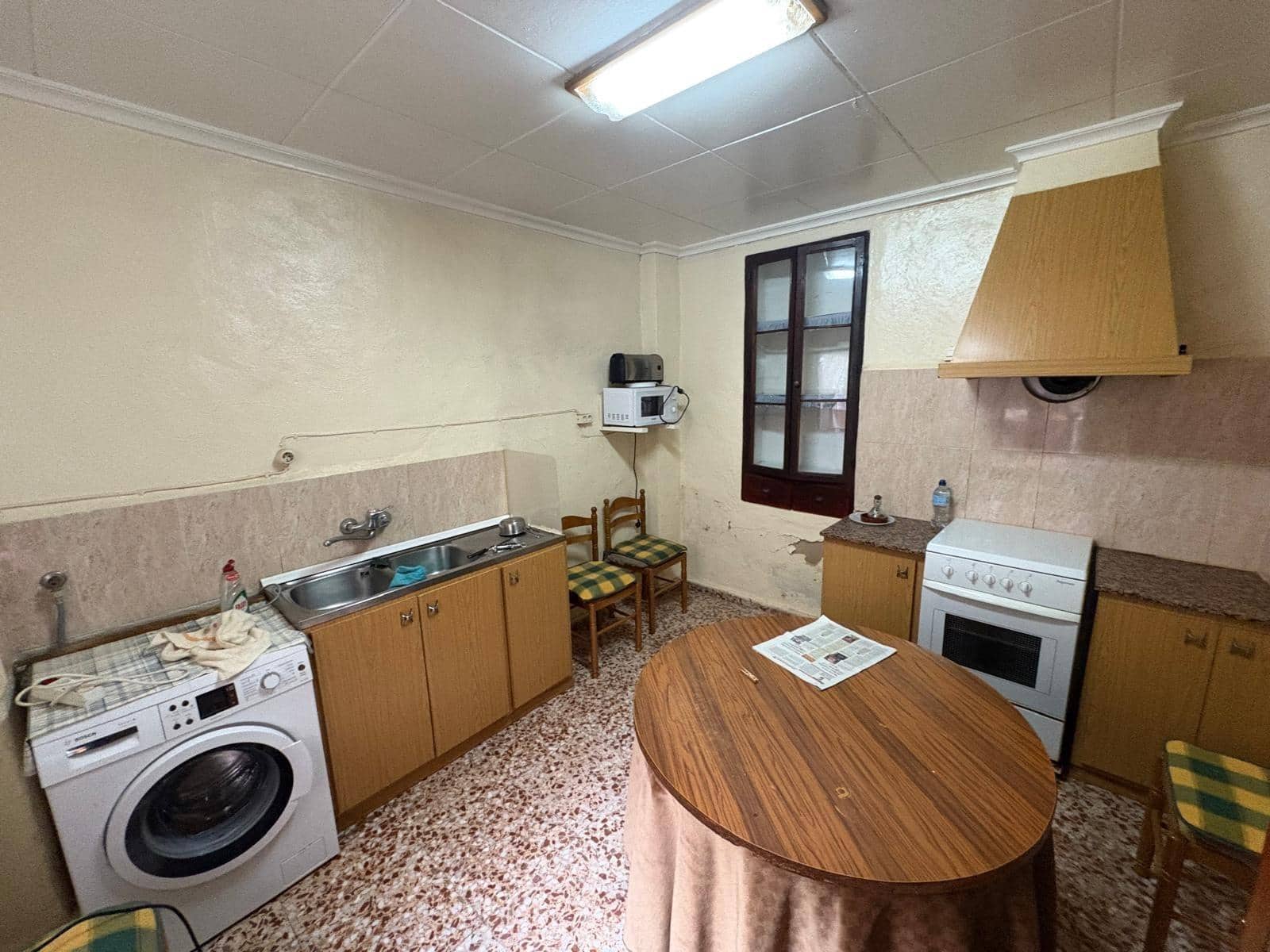 3 soveværelse Lejlighed til salg i Almansa - € 67.000 (Ref: 8888558)