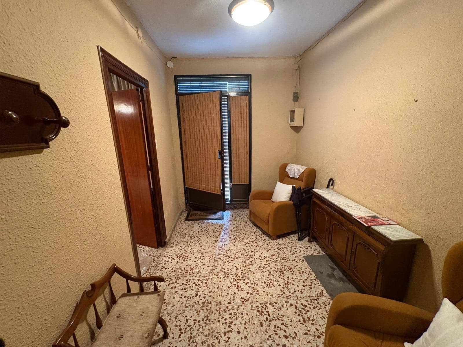 3 soveværelse Lejlighed til salg i Almansa - € 67.000 (Ref: 8888558)