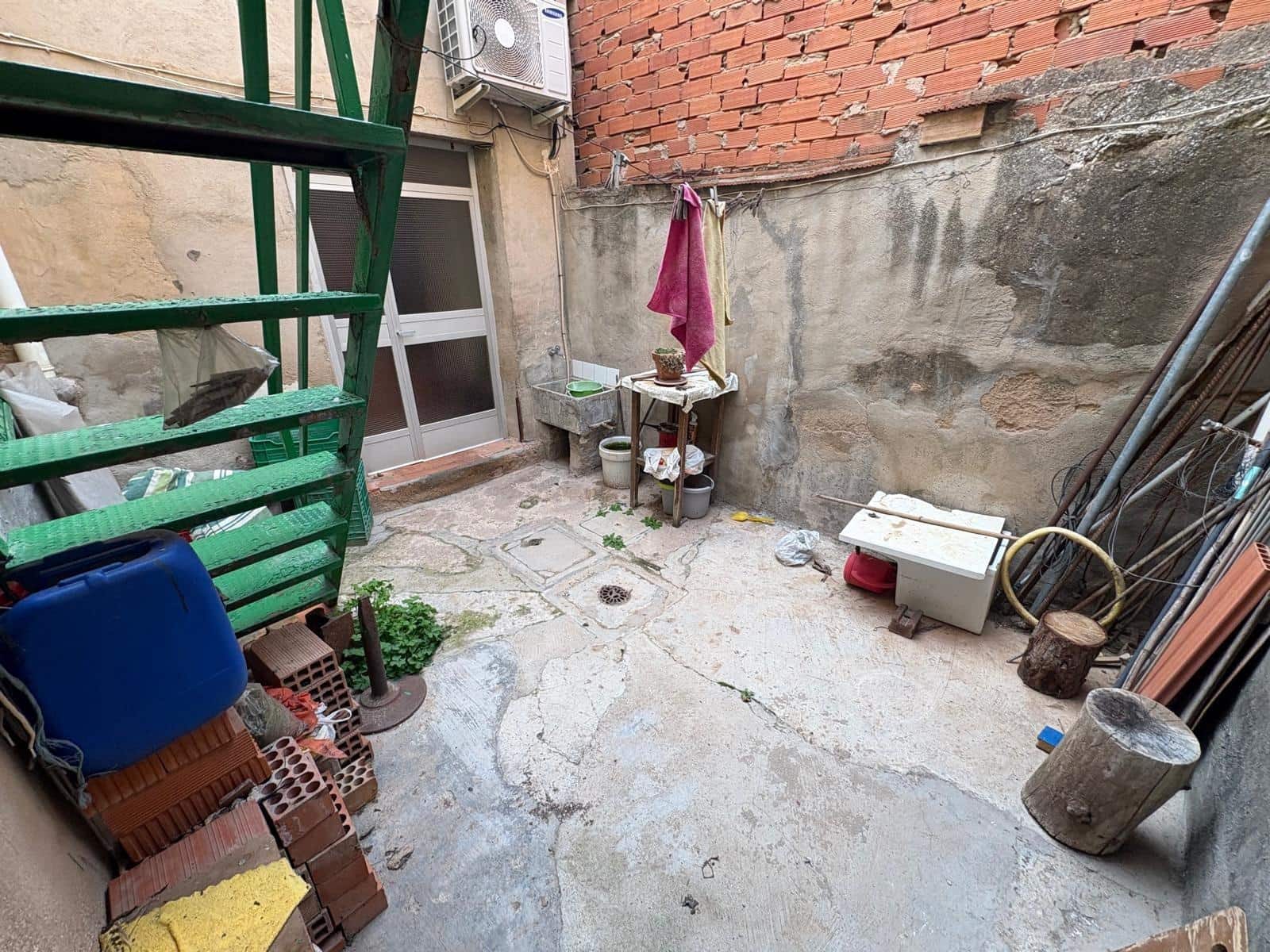 3 soveværelse Lejlighed til salg i Almansa - € 67.000 (Ref: 8888558)