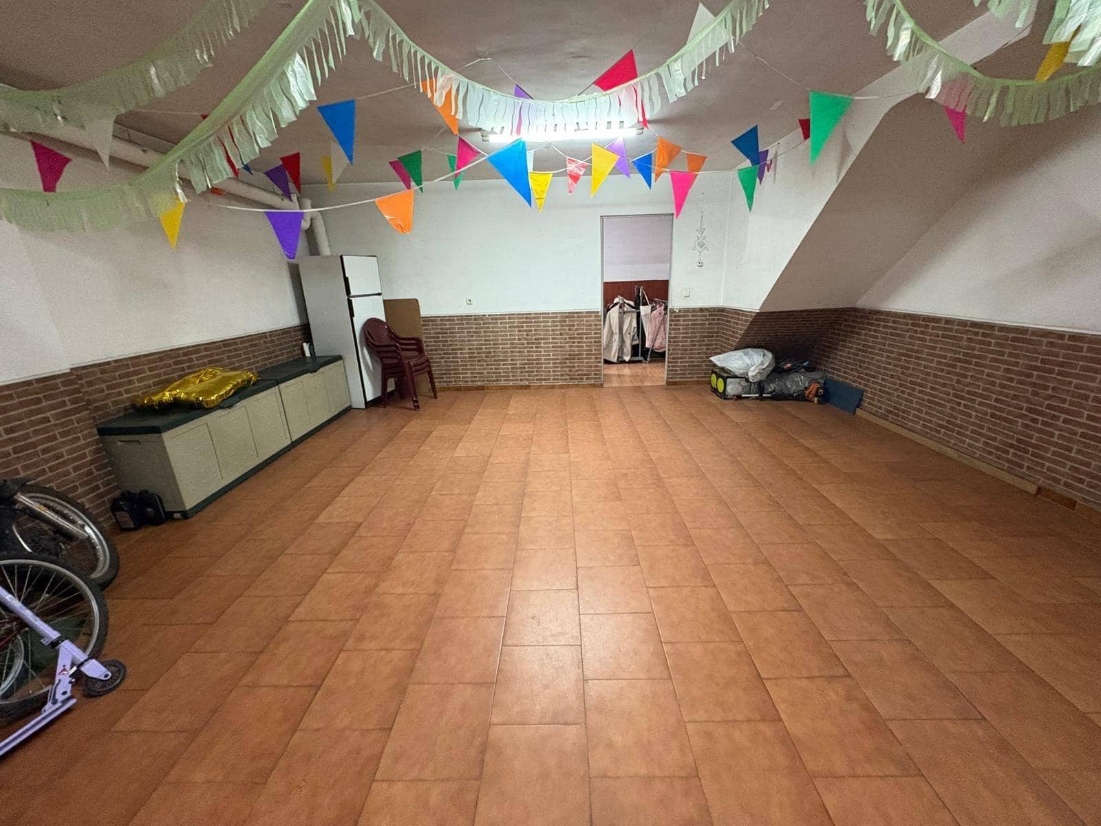 3 sovrum Lägenhet till salu i Almansa - 199 500 € (Ref: 8946827)